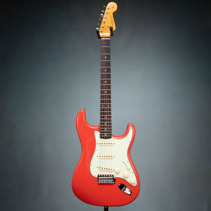 Fender 2025 Limited Edition FSR American Vintage II 1961 Stratocaster Flame Neck w/Case - Fiesta Red - Preowned