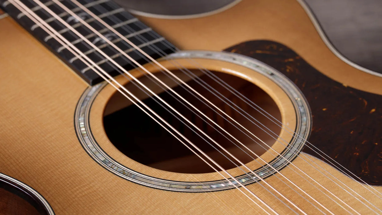 Taylor 552ce Grand Concert 12-String Acoustic Electric Guitar