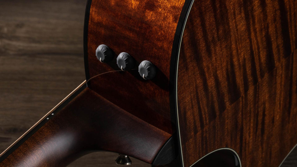 Taylor 614ce Grand Auditorium Acoustic Electric Guitar