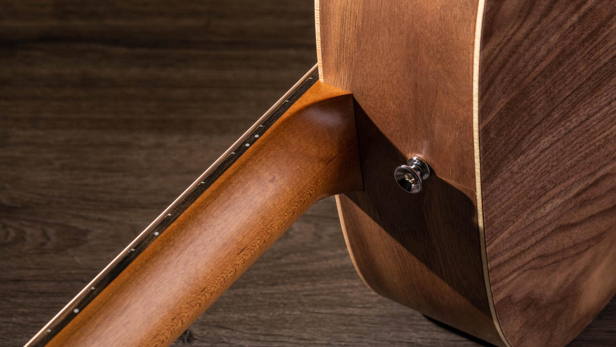 Taylor BBT Big Baby Taylor Acoustic Guitar