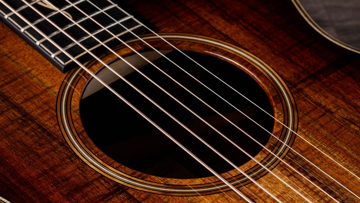 Taylor K22ce 12-Fret Grand Concert Acoustic Electric Guitar